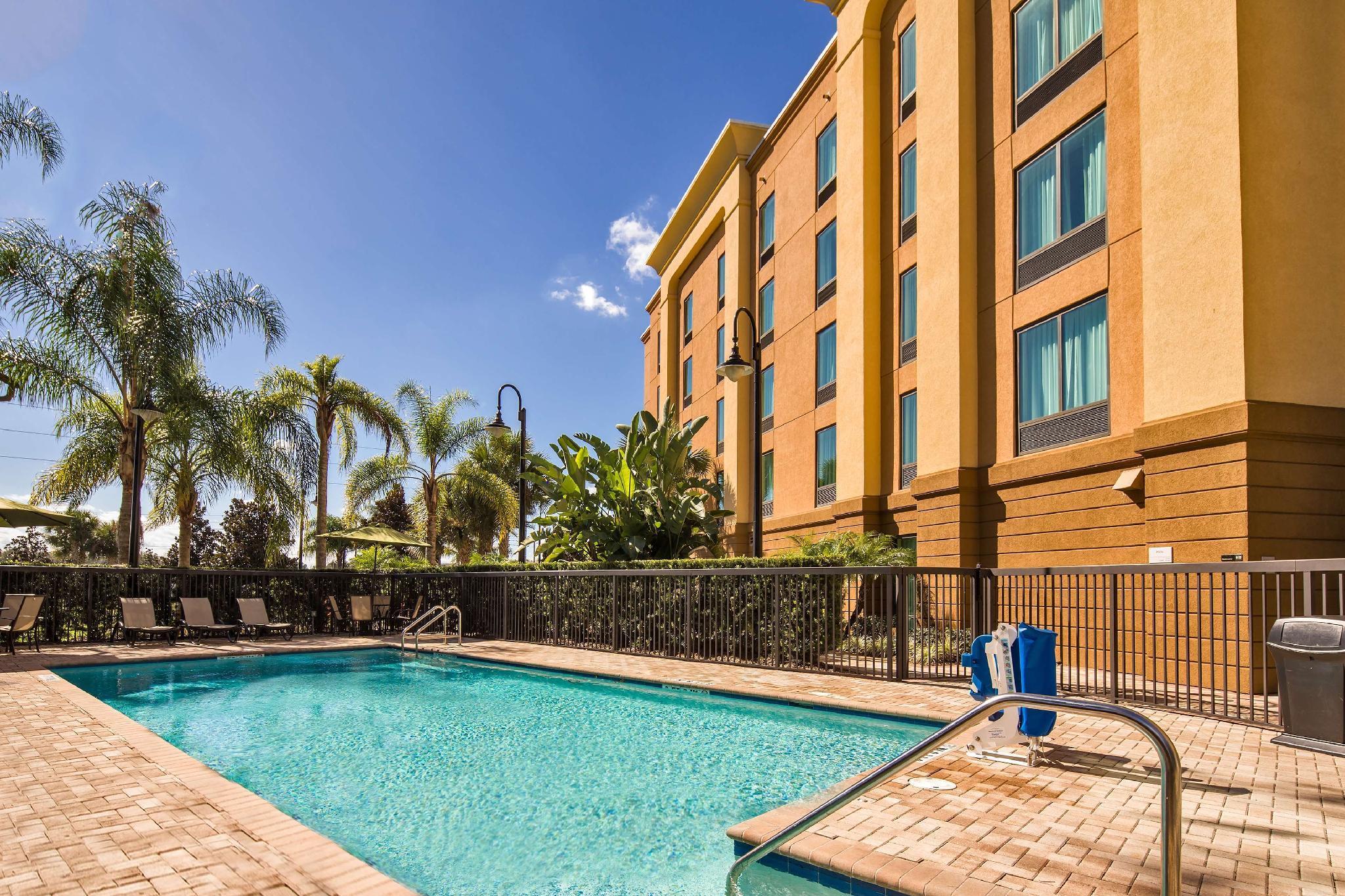 Hampton Inn & Suites Orlando-Apopka Forest City Exteriör bild