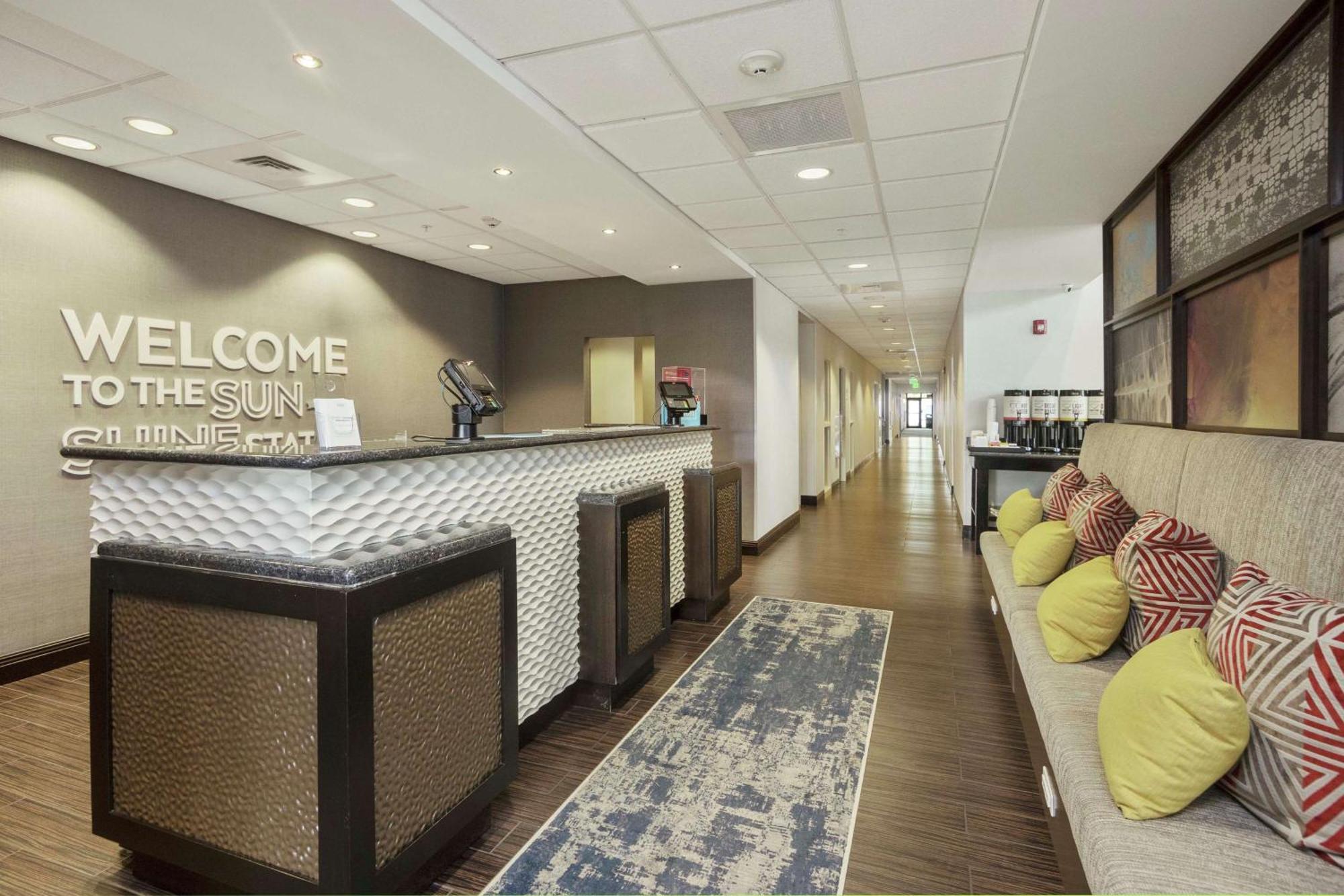 Hampton Inn & Suites Orlando-Apopka Forest City Exteriör bild